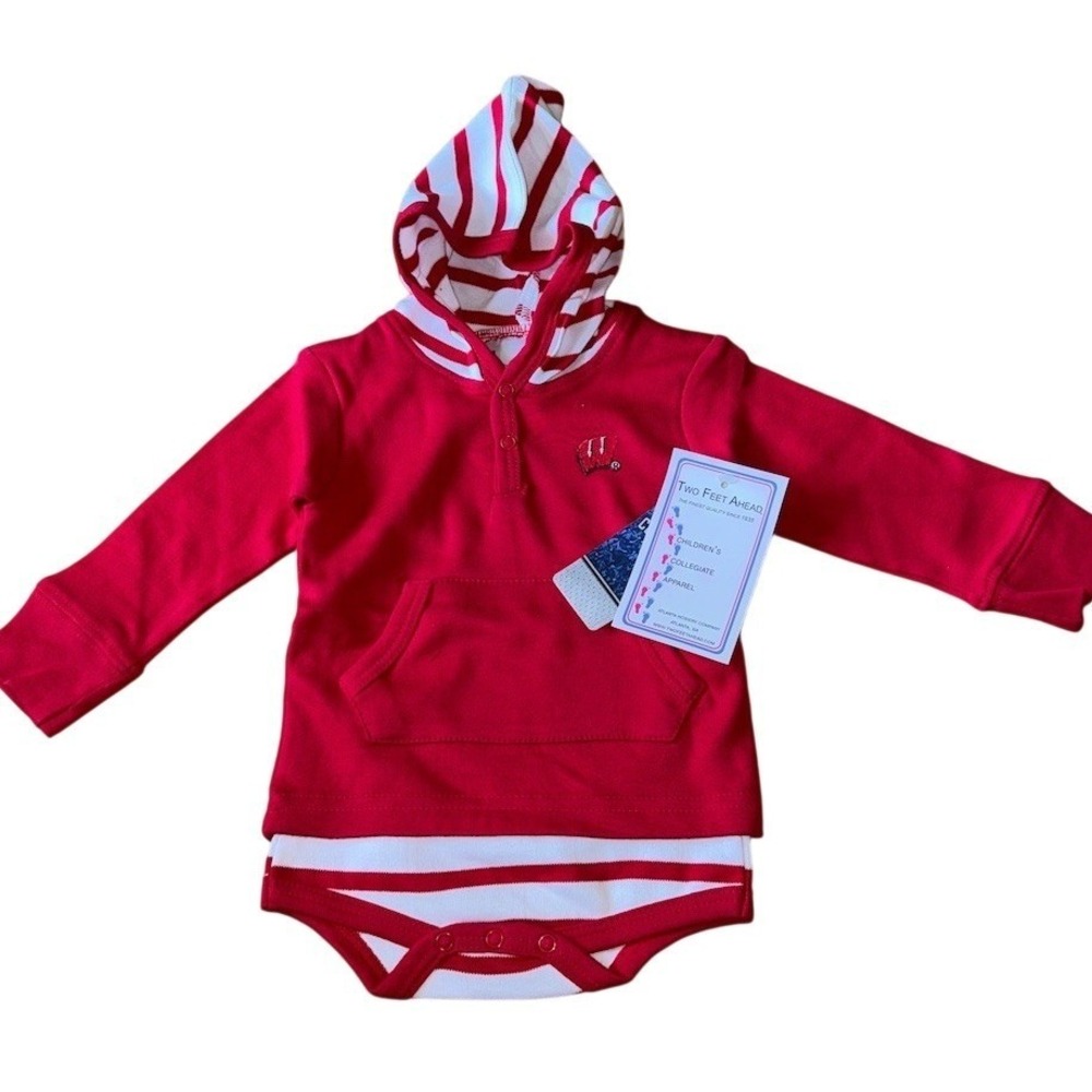 Two Feet Ahead Wisconsin Badgers Baby Hooded Creeper Bodysuit 6M Red White